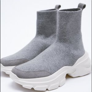 ZARA Stretch Knit Sock Sneakers Color-Gray Size-USA 9/ EU 40 NWT